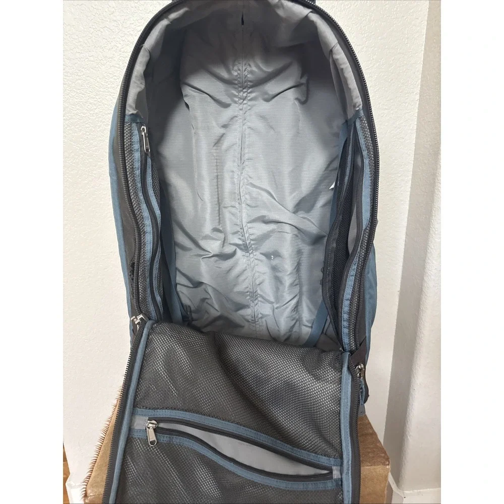REI Explorer Expedition Wheeled Rolling Travel Backpack‎ Luggage Gray/blue